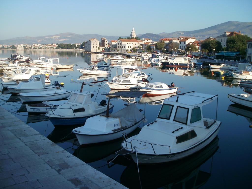 Grgin Apartments Kaštela Exterior foto